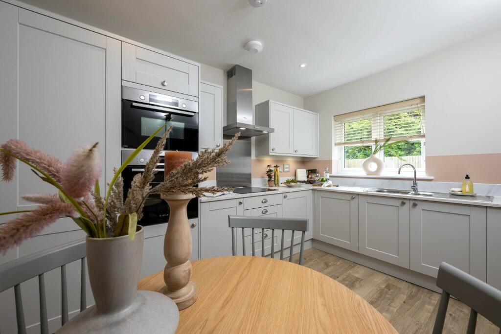 Additional property image - Heatherlands, 
Old Brickworks Lane, 
Lewes, 
South Chailey, 
East Sussex, 
BN8 4QD