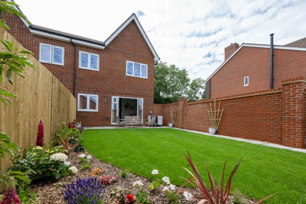 Additional property image - Heatherlands, 
Old Brickworks Lane, 
Lewes, 
South Chailey, 
East Sussex, 
BN8 4QD