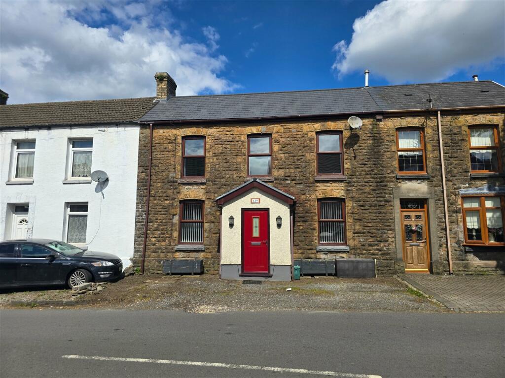 2 bedroom terraced house for sale in Heol Las, Birchgrove, Swansea, SA7