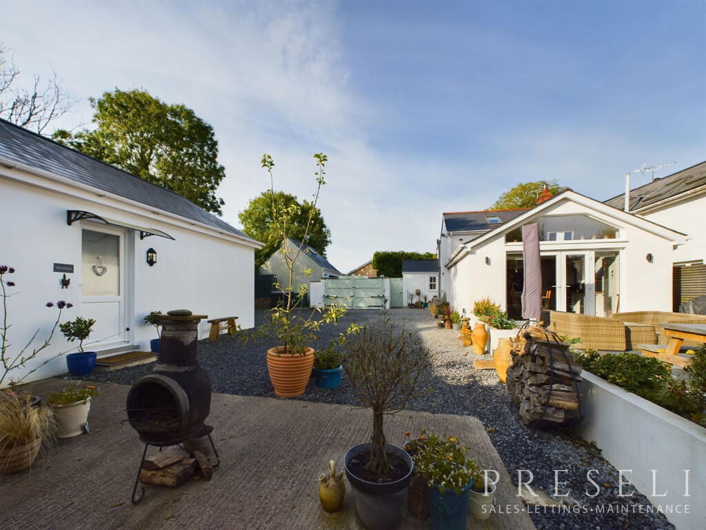 Main image of property: 7, Broadmoor Cottages, Broadmoor, Kilgetty, Pembrokeshire SA68 0RJ