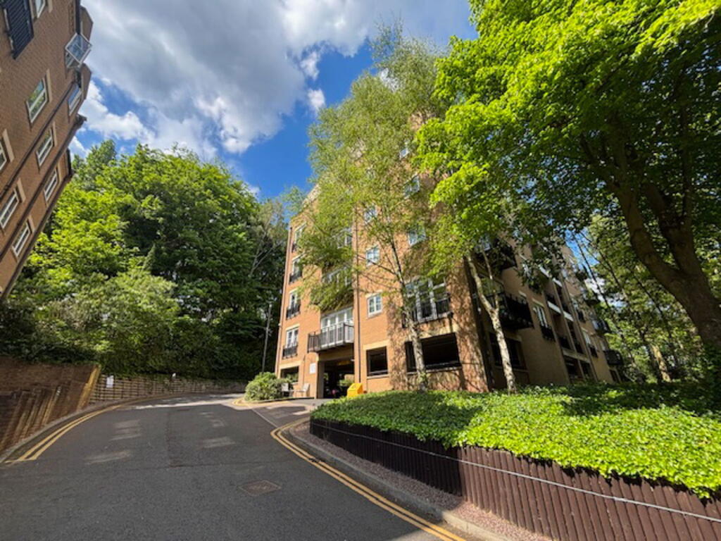 Main image of property: Caversham Place,Sutton Coldfield,B73 6HW