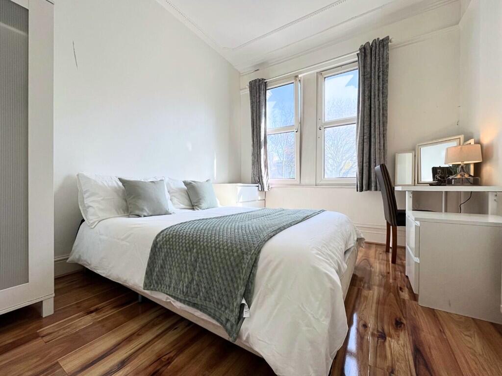 Main image of property: East India Dock Road, London, E14