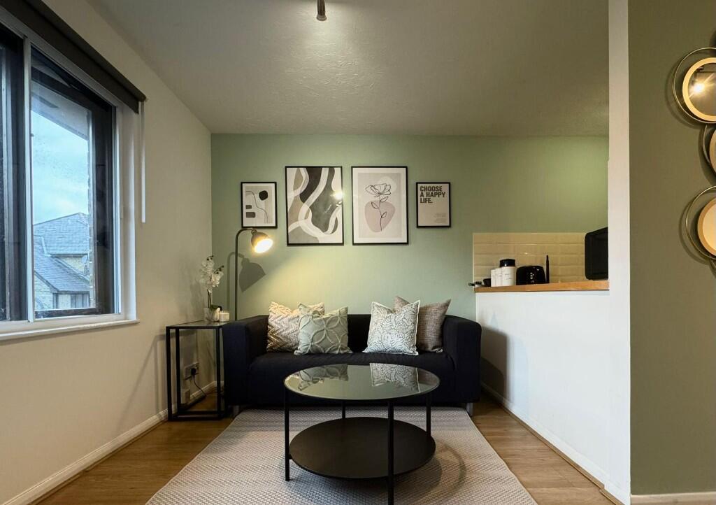 Main image of property: Transom Square, London, E14