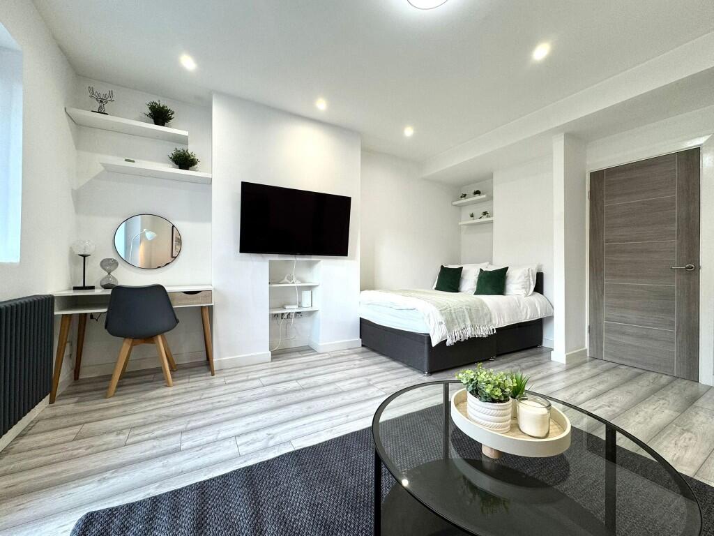 Main image of property: Wallwood Street, London, E14