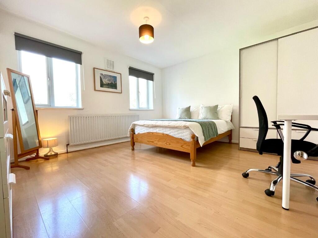 Main image of property: Vallance Road, London, E1
