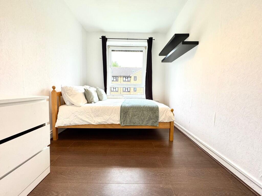 Main image of property: Tent Street, London, E1