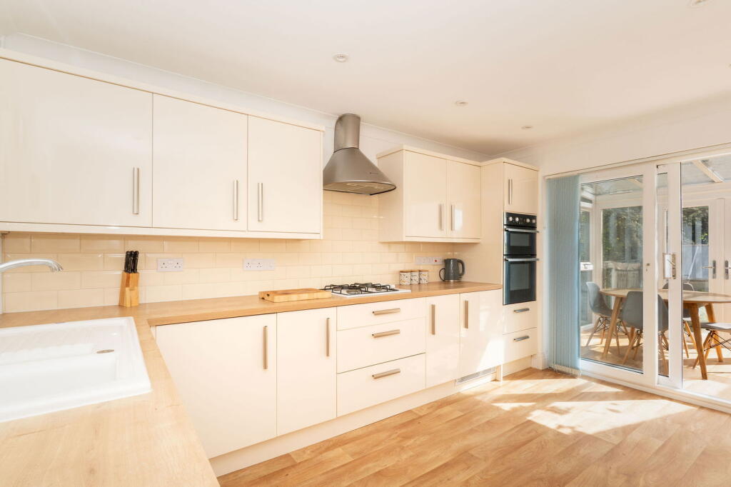 Main image of property: Culliford Road North, Dorchester, DT1 1QG