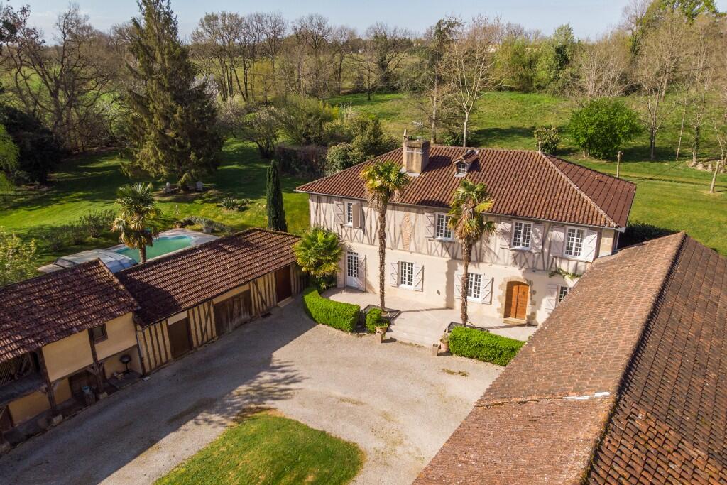 Main image of property: Mirande, Gers, Midi-Pyrénées