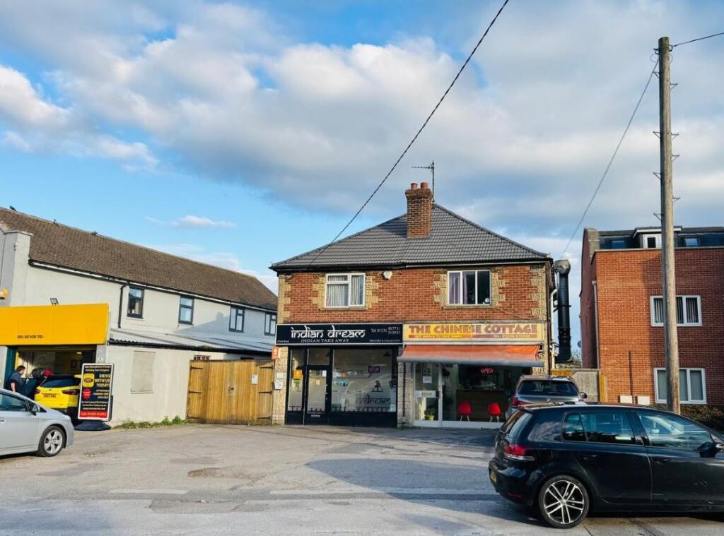 Main image of property: 3 Park Road, Didcot, Oxfordshire, OX11 8QL