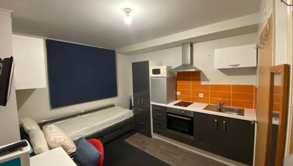 Main image of property: Devonshire House, Birmingham, B3