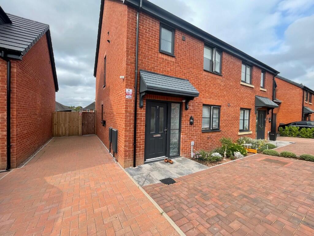 Main image of property: The Woodlands, Oldbury, West Midlands, B68