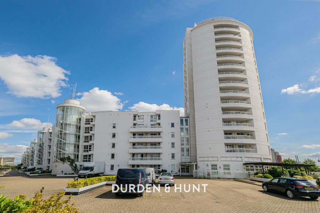 3 bedroom apartment for sale in Barrier Point Road, E16