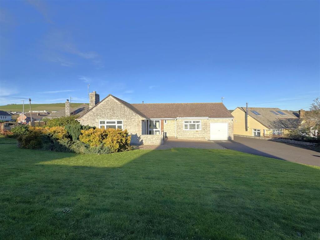 Main image of property: Chalbury Close, Preston