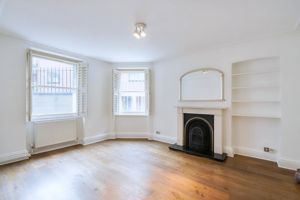 Main image of property: Clarence Gate Gardens, NW1 6AR