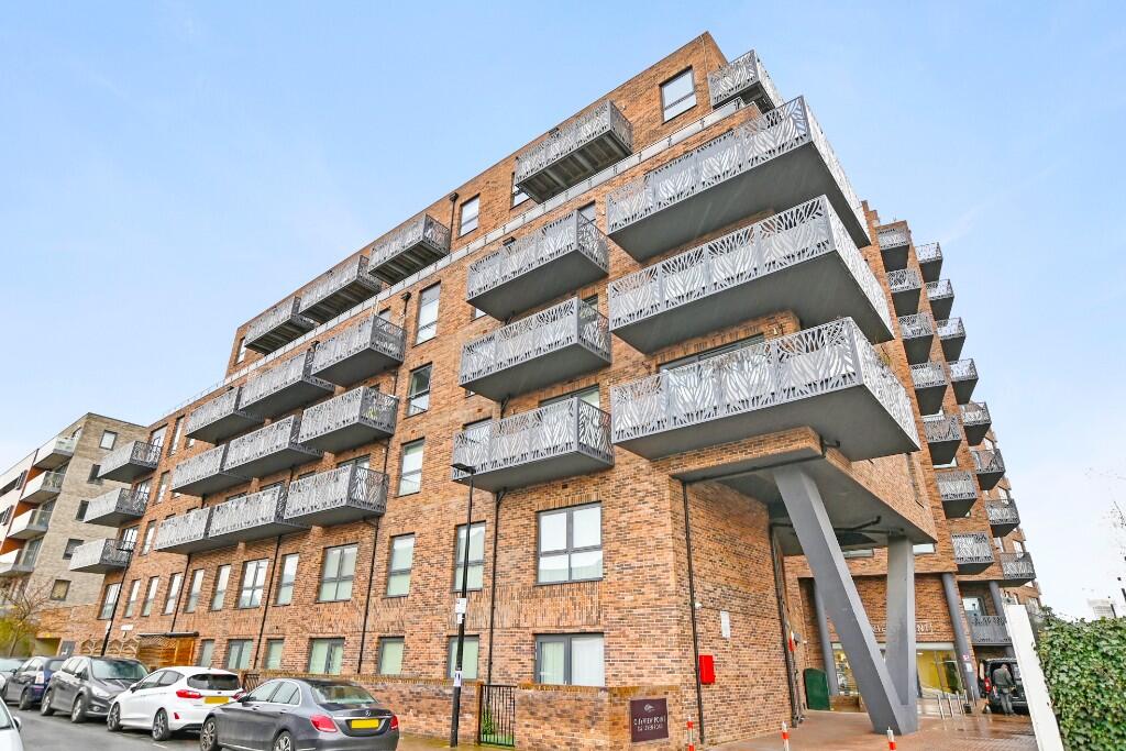 Main image of property: East Thames House, 129 Leven Road, London, E14