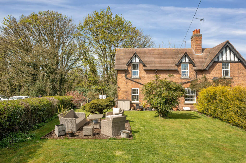 Main image of property: Lot 3 | 191 & 193 Moorgreen, Eastwood, Nottingham, Nottinghamshire, NG16