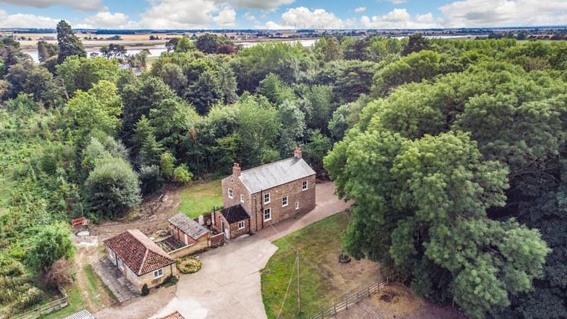 Main image of property: Yokefleet DN14