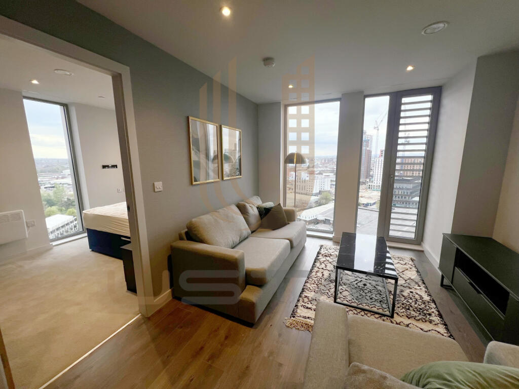 Main image of property: Embankment Exchange, Greengate, M3