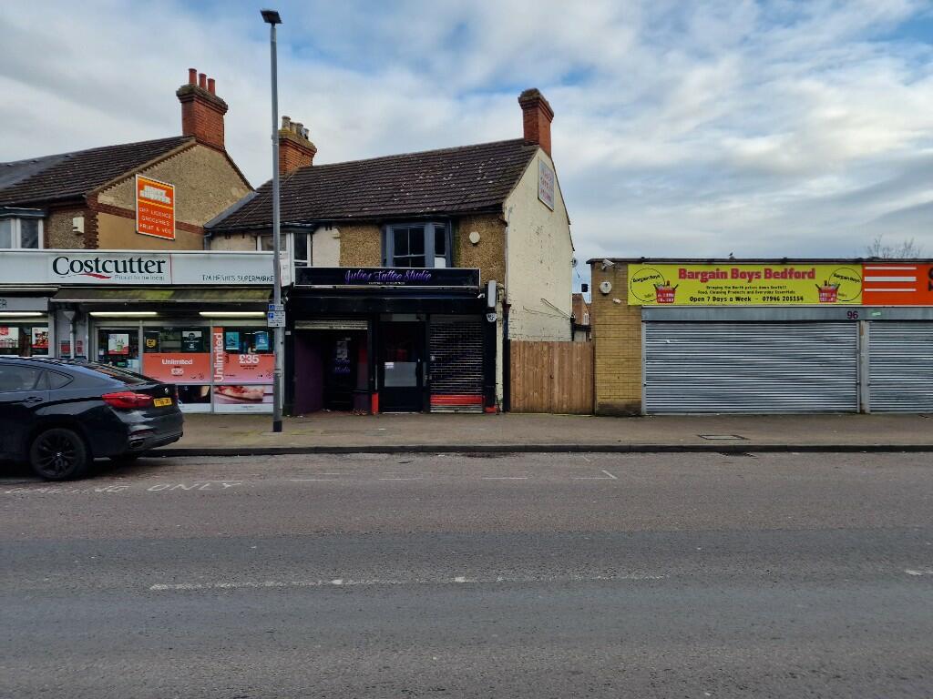 Shop for rent in Bedford Road, Bedford, Bedfordshire, MK42