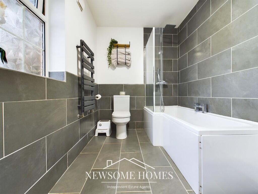 Additional property image - Wirral View, Rhewl