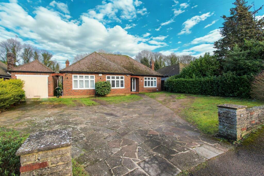 Main image of property: Gilhams Avenue, Banstead
