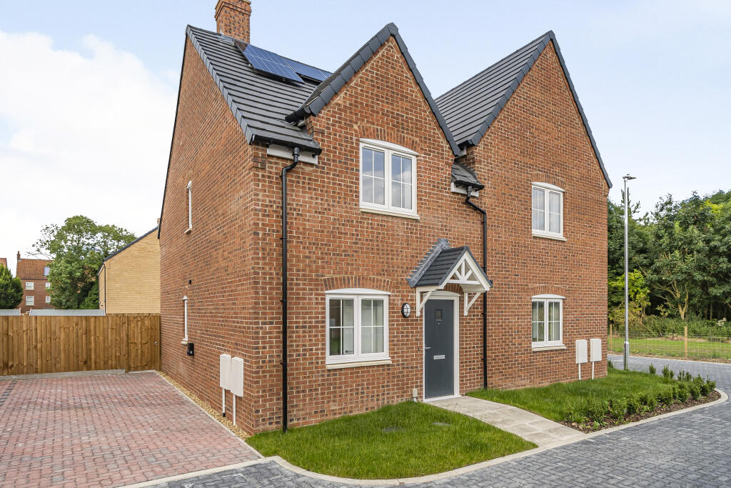 Additional property image - Bell Road,
Bottisham,
CB25 9DF