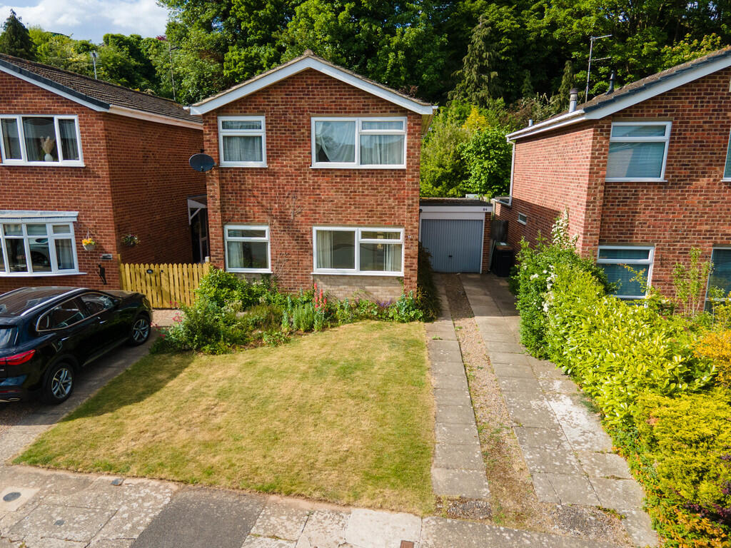 Main image of property: Leamington Drive, Beeston