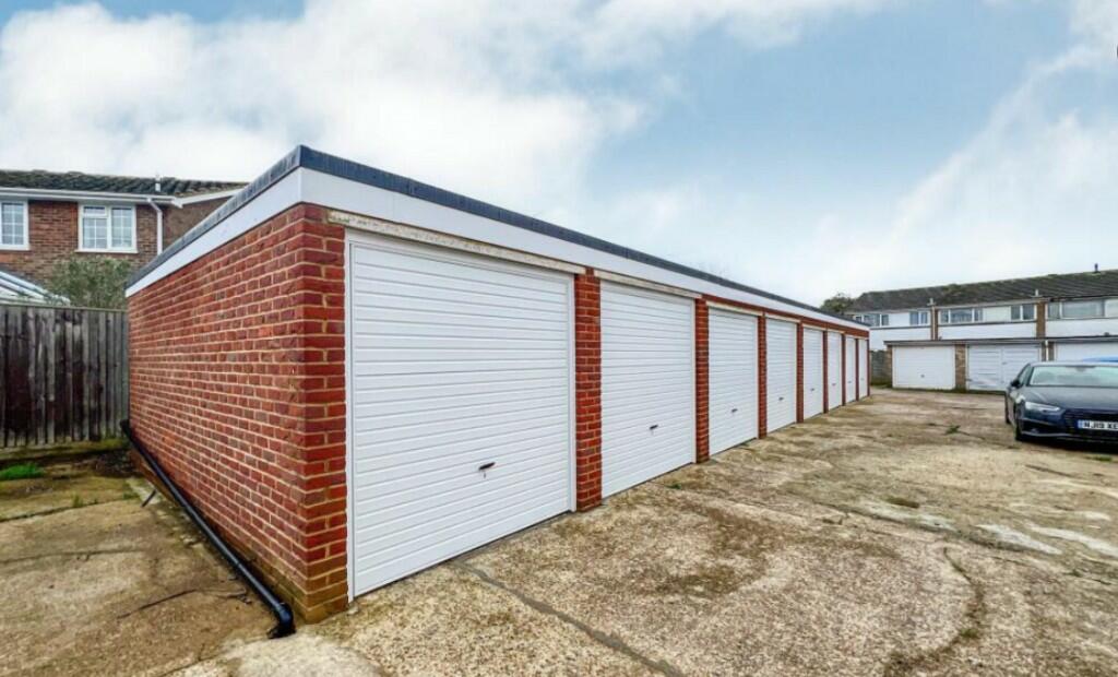 Main image of property: Meadowside, Littlehampton, West Sussex, BN16