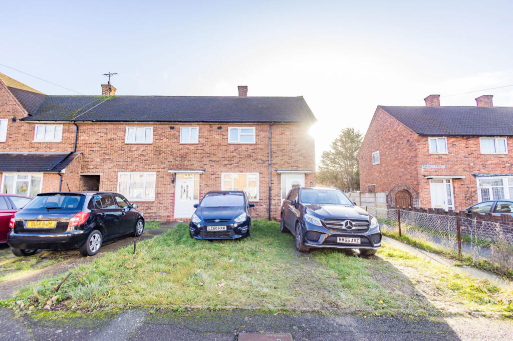 Main image of property: Araglen Avenue, South Ockendon, RM15 5DD