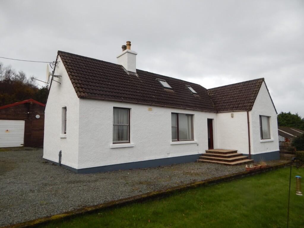 Main image of property: 15-16 Fiscavaig, Carbost, Isle of Skye, IV47 8SN