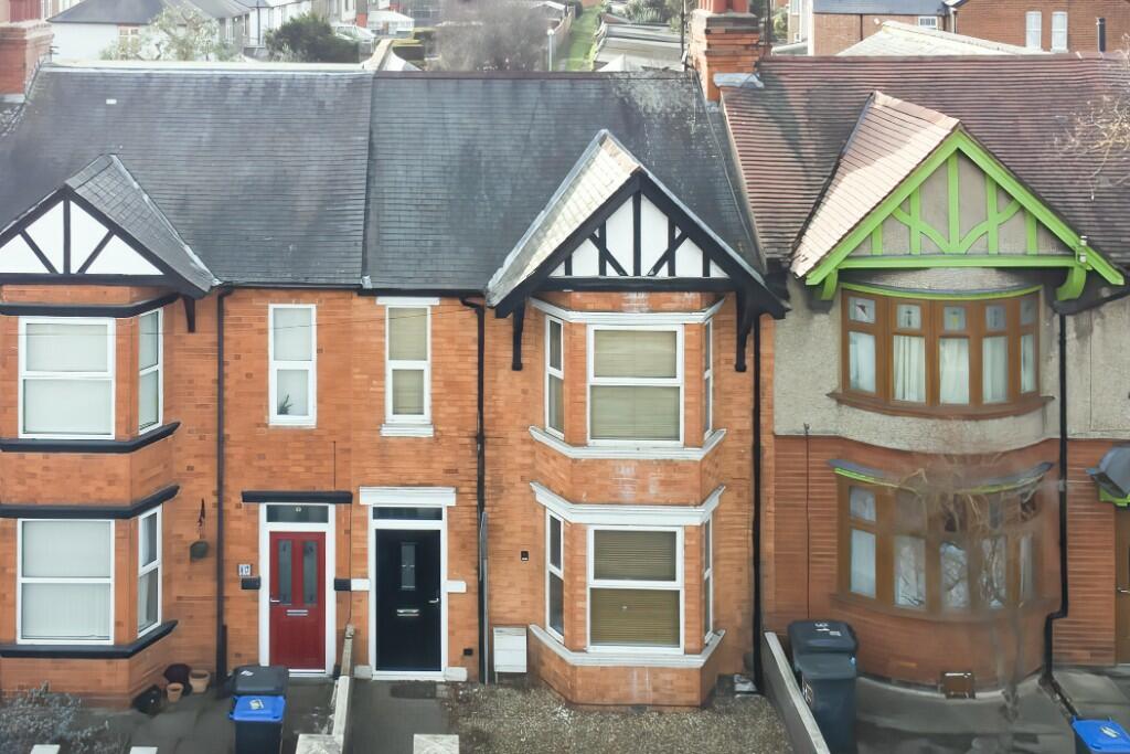 3 bedroom terraced house for sale in Harlestone Road, Northampton
