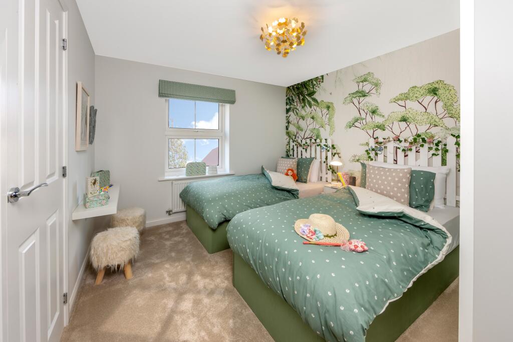 Additional property image - New Haine Road, Manston,
Ramsgate,
Kent,
CT12 6FA