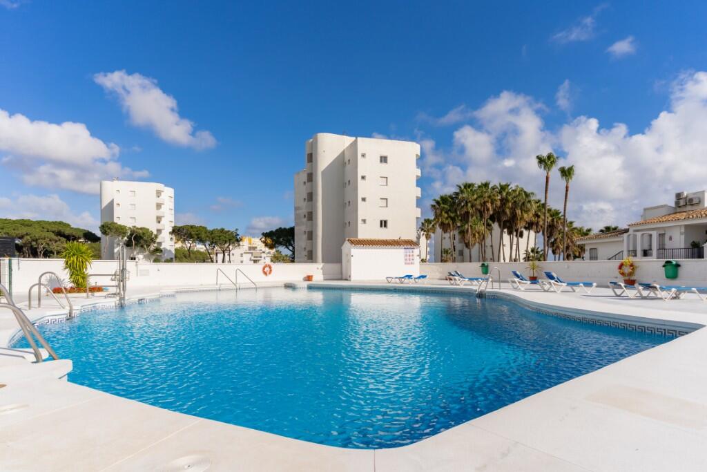 Main image of property: Calahonda, Málaga, Andalusia