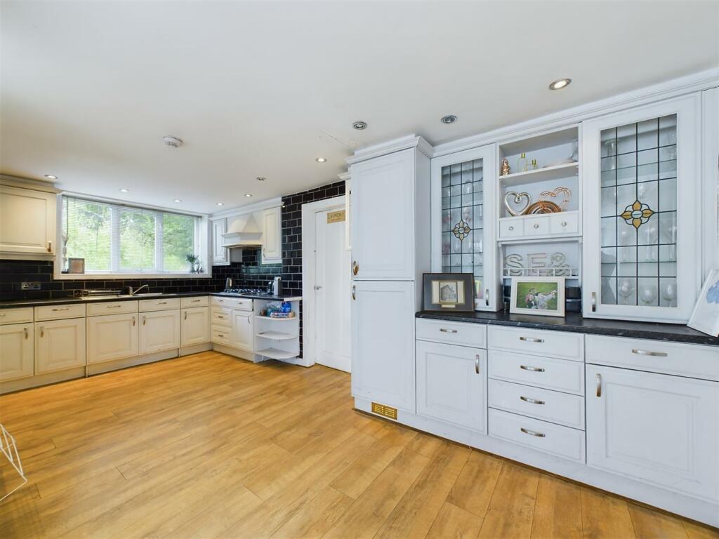 Additional property image - Burnley Road, Cliviger, Burnley