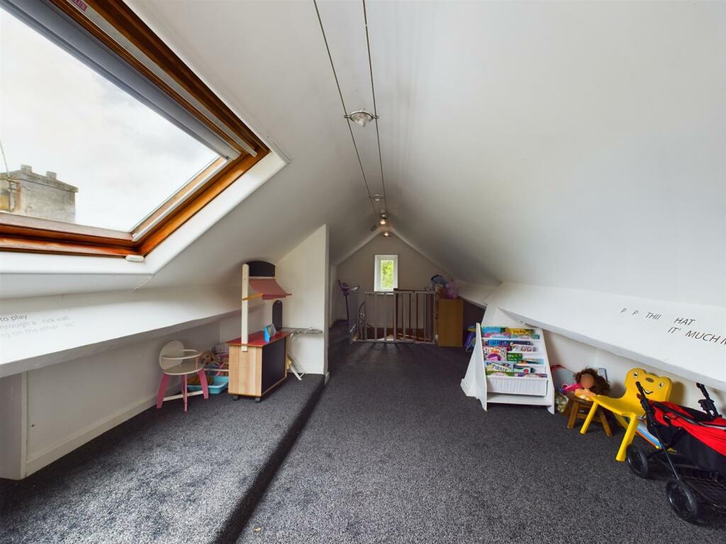Additional property image - Burnley Road, Cliviger, Burnley
