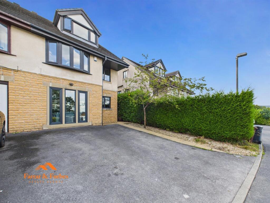 Main image of property: Marsden Height Close, Brierfield, Nelson