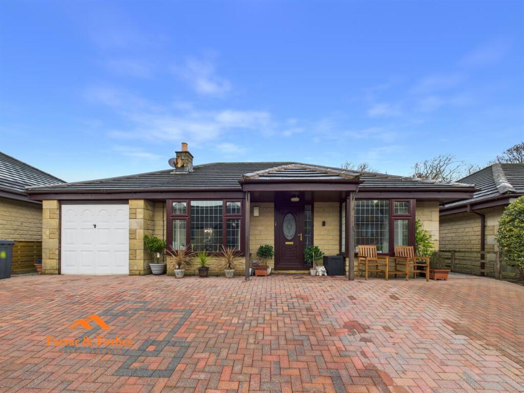 Main image of property: The Meadows, Colne