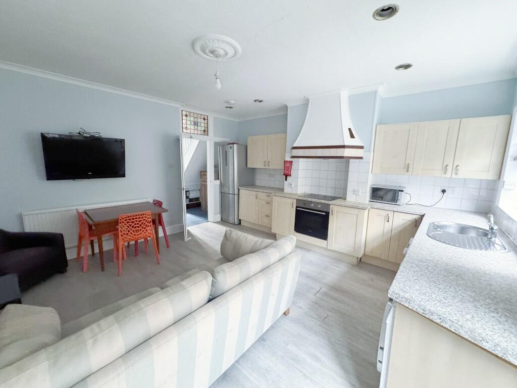 Additional property image - Hotwell Road, Bristol, BS8