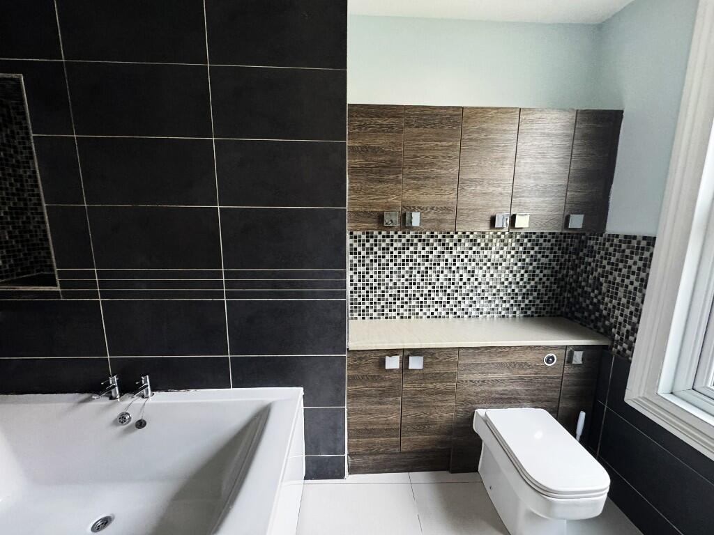 Additional property image - Hotwell Road, Bristol, BS8