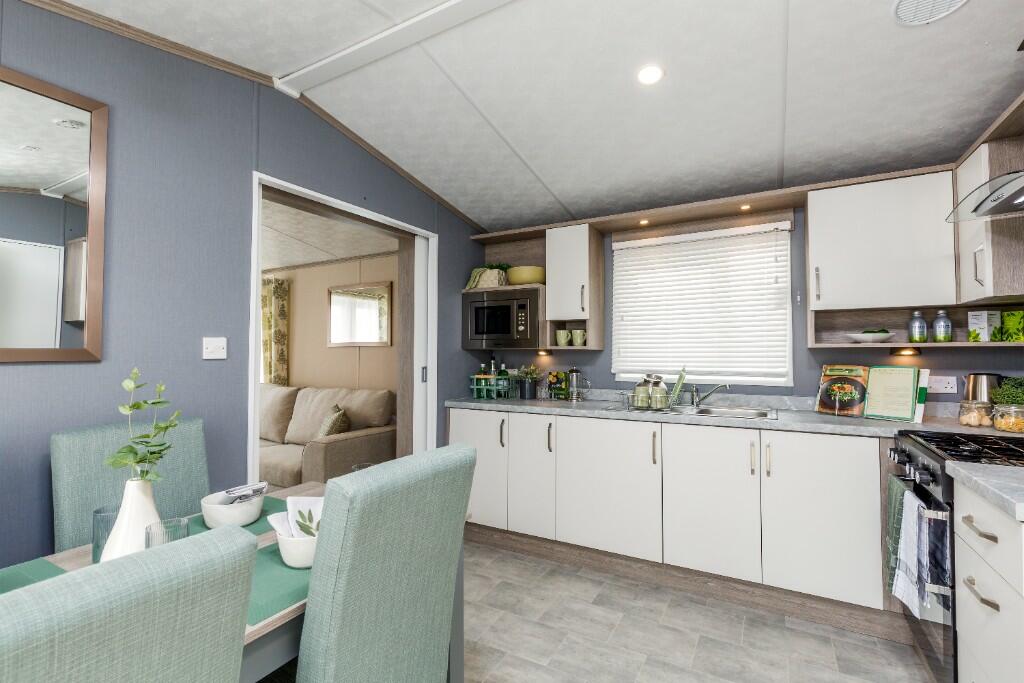 Additional property image - Horton Road,
Three legged Cross, Wimborne,
Dorset,
BH21 6SD