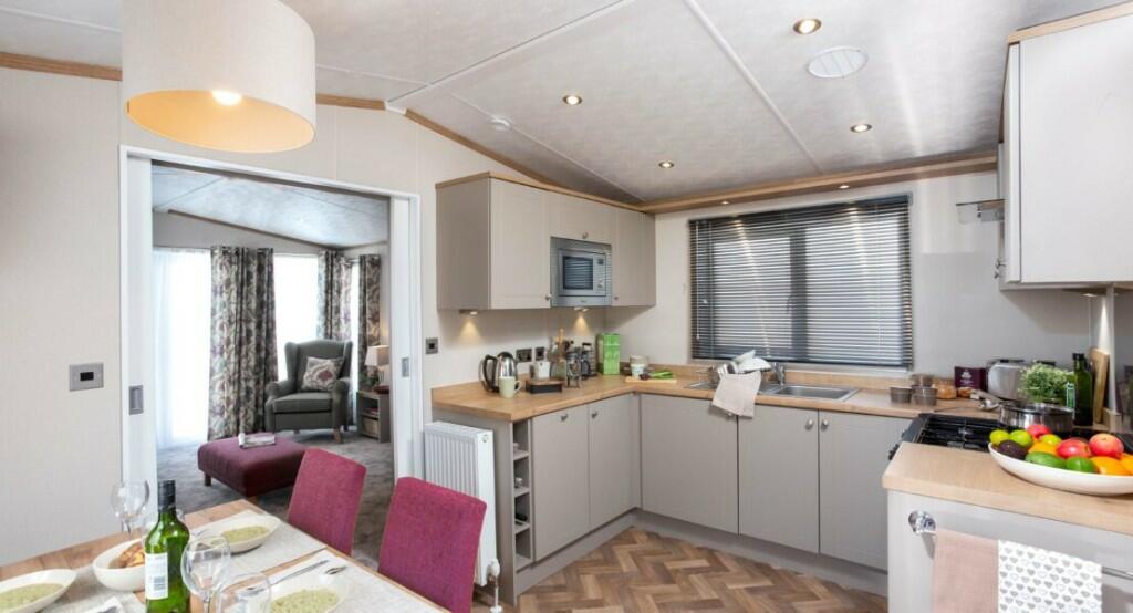 Additional property image - Matchams Lane, Christchurch,
Dorset,
BH23 6AW