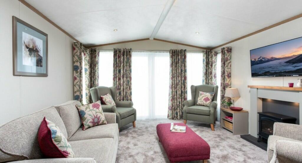 Additional property image - Matchams Lane, Christchurch,
Dorset,
BH23 6AW
