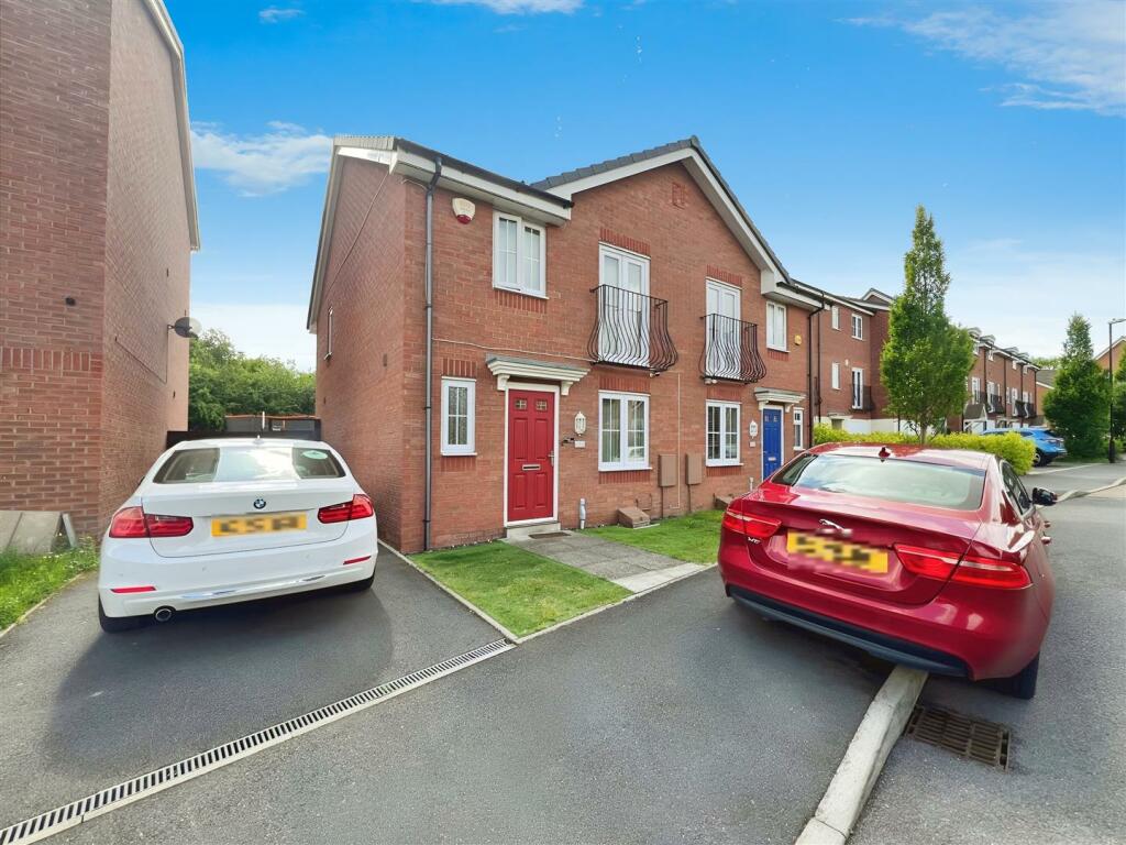 3 bedroom semidetached house for rent in Cossington Road, Holbrooks