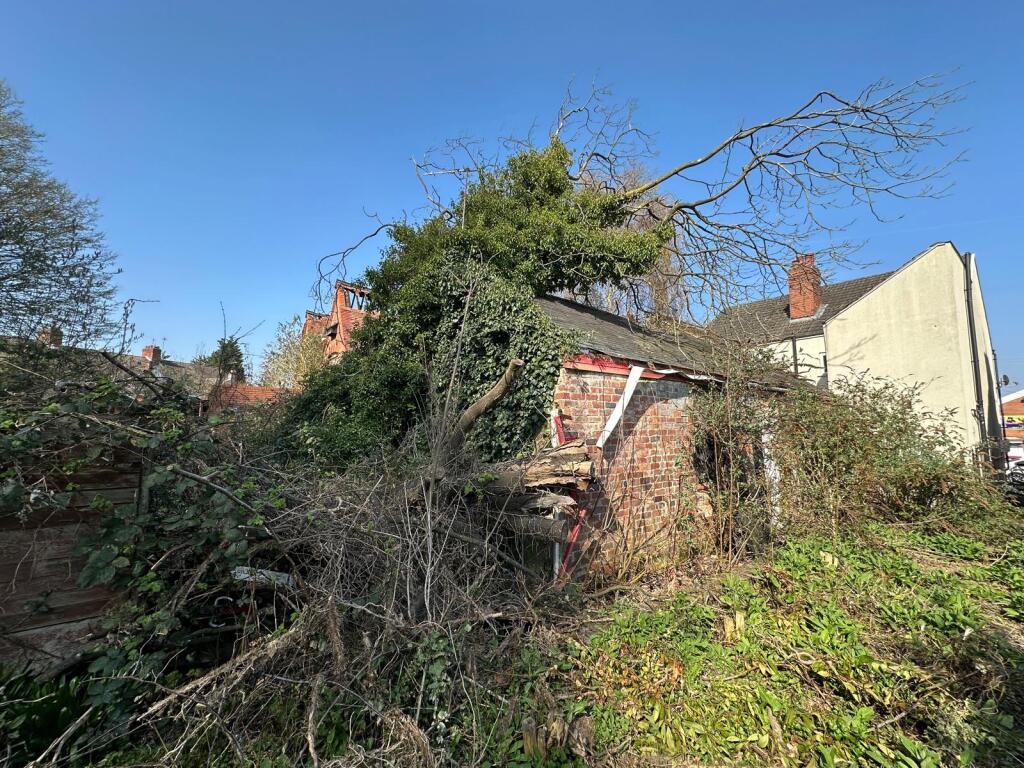 Main image of property: Rear of 180/182 Station Street East, Foleshill, Coventry, West Midlands CV6 5FR