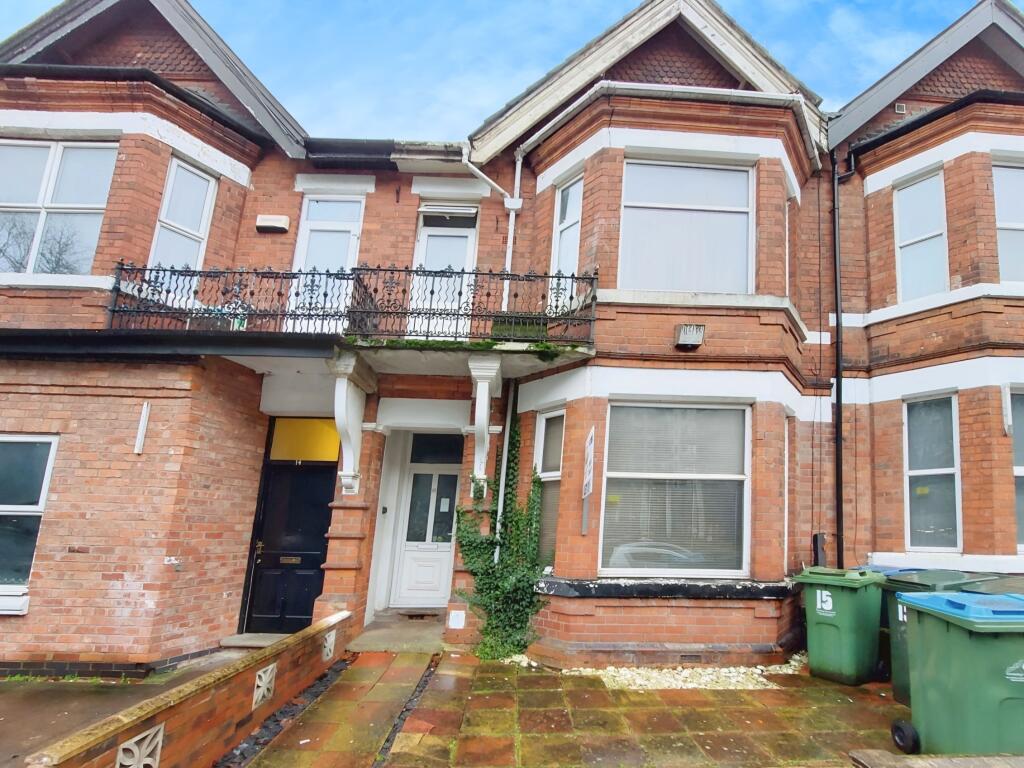 Main image of property: Flat 2, 15 Albany Road, Earlsdon, Coventry, West Midlands CV5 6JQ