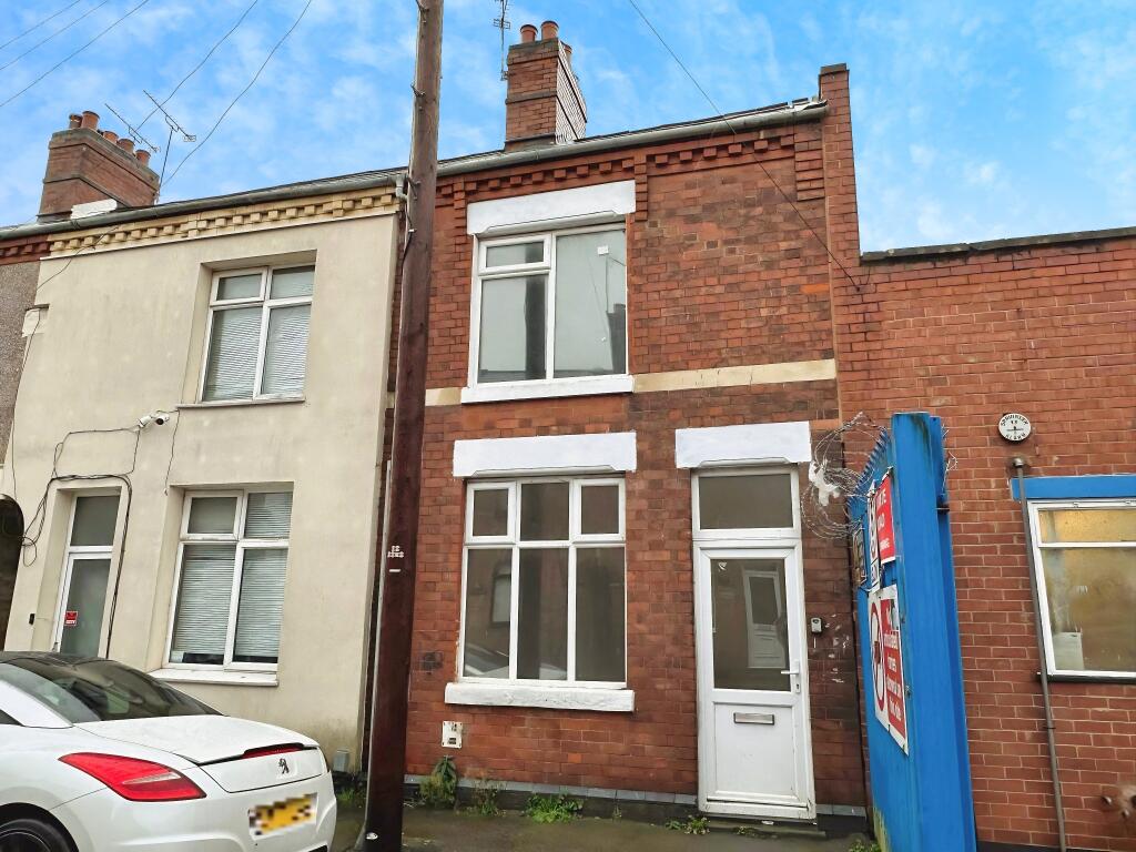 Main image of property: 26A, Seymour Road, Nuneaton, Warwickshire CV11 4JD