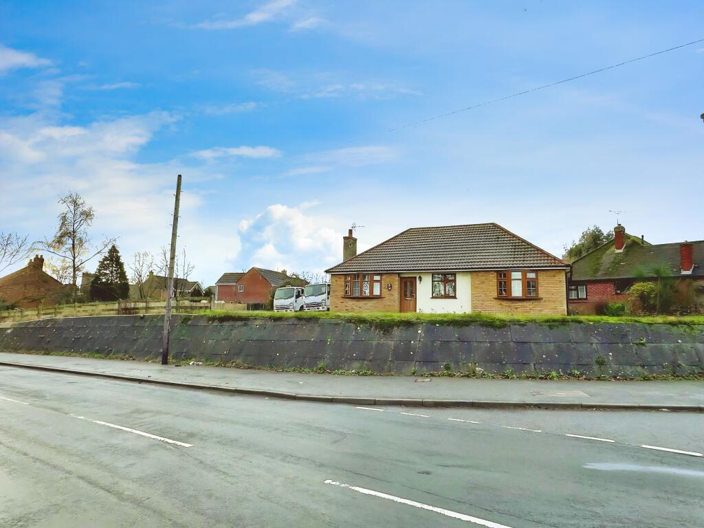 Main image of property: 1 Wood Lane, Shilton, Coventry, West Midlands CV7 9JZ