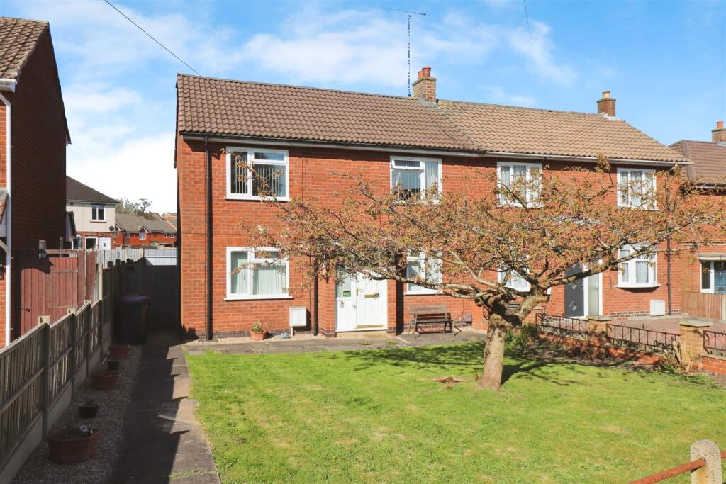 Main image of property: Bretts Hall Estate, Nuneaton, Nuneaton