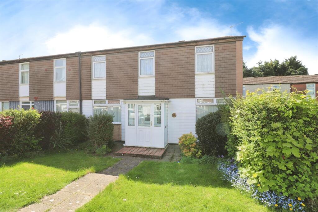 Main image of property: Faultlands Close, Nuneaton