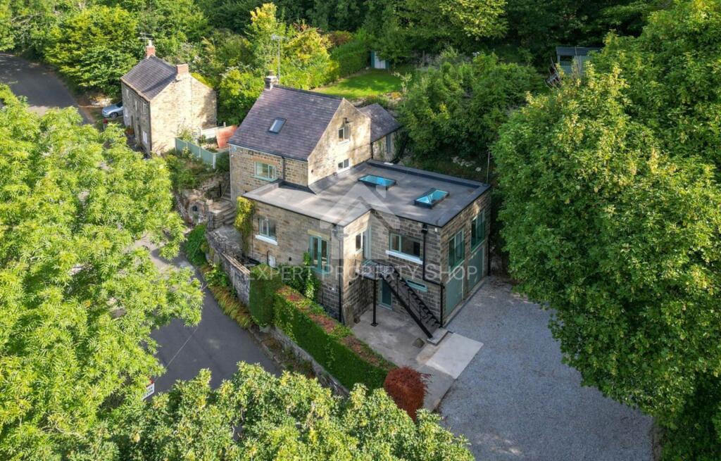 Main image of property: Hockley Lane, Ashover